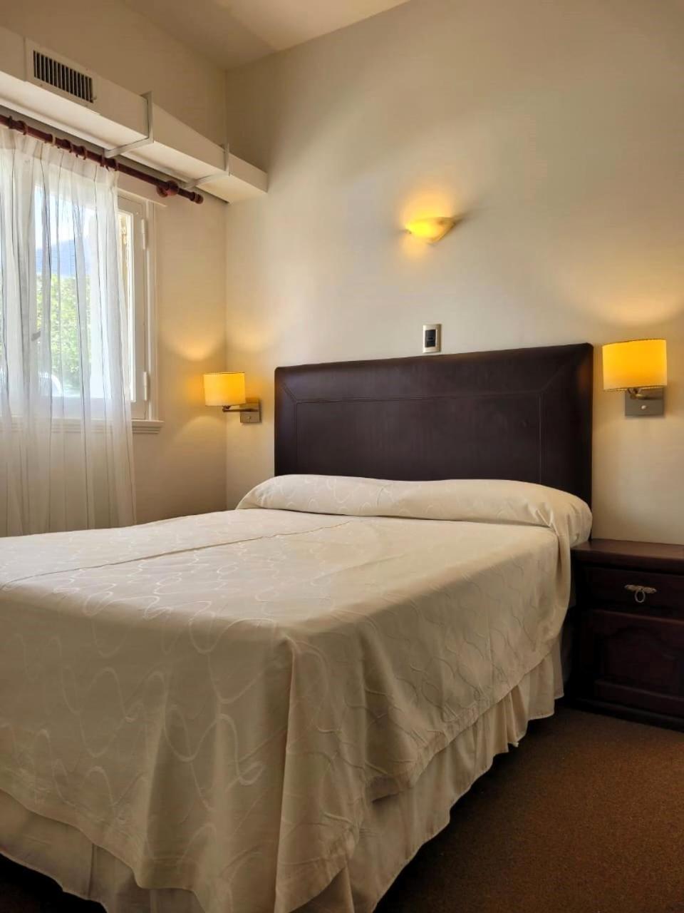 108 Y El Mar - Hotel Tejas Rojas Villa Gesell Chambre photo