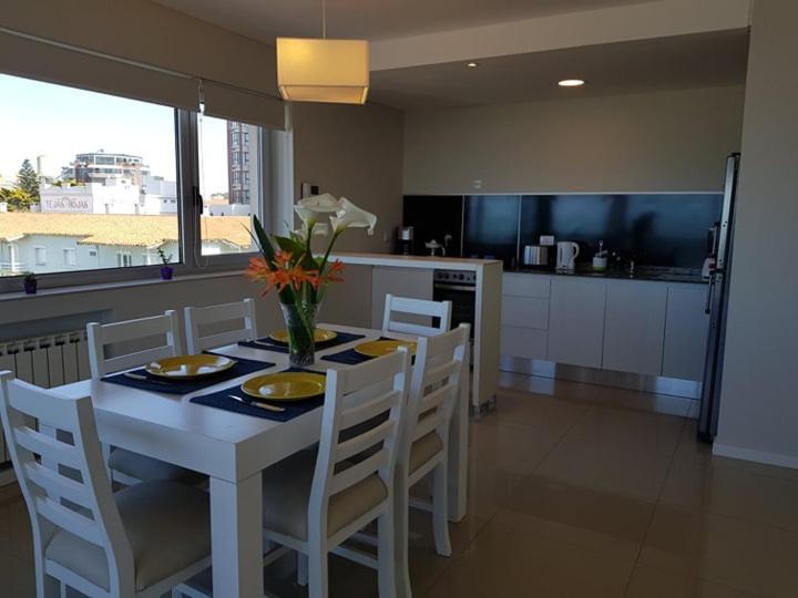 108 Y El Mar - Hotel Tejas Rojas Villa Gesell Extérieur photo